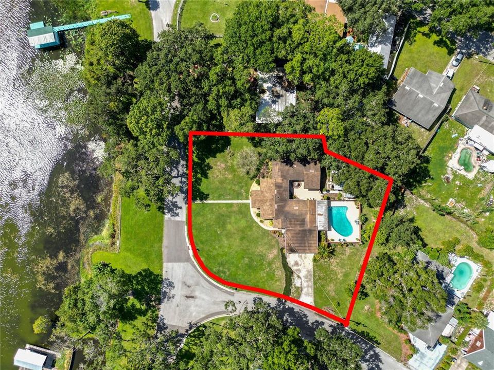 For Sale: $375,000 (3 beds, 3 baths, 2531 Square Feet)