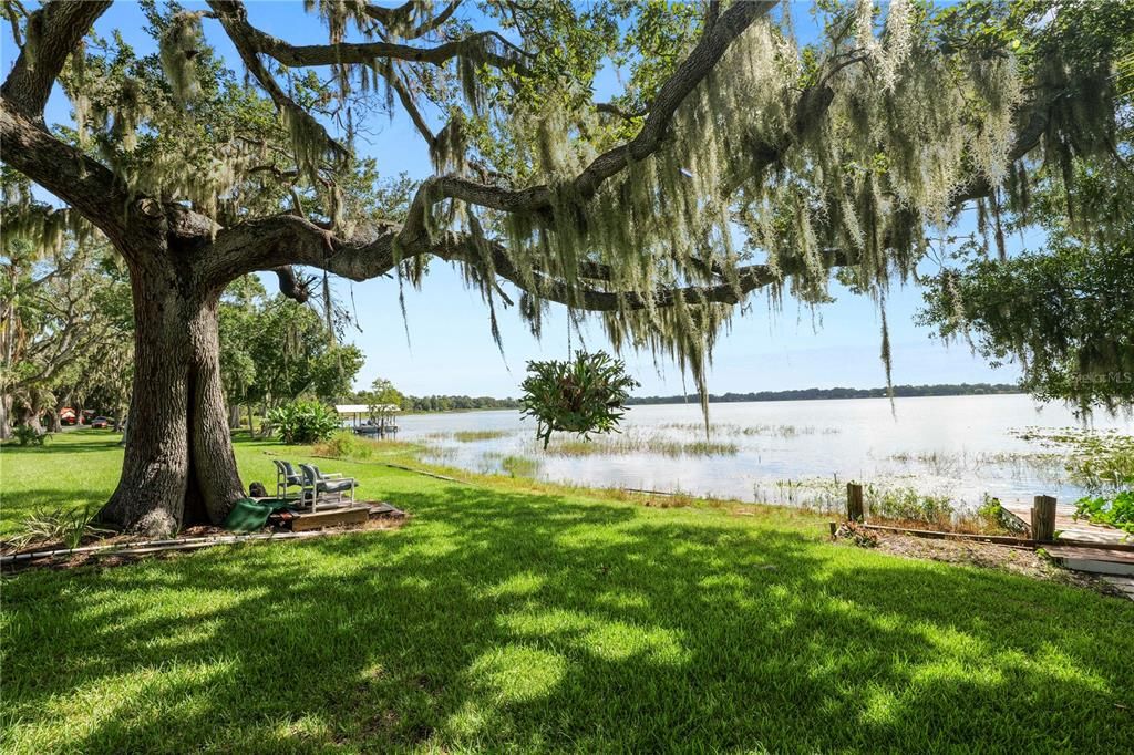 For Sale: $375,000 (3 beds, 3 baths, 2531 Square Feet)