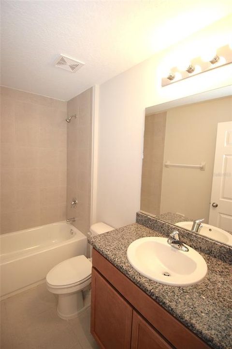 В аренду: $1,625 (3 спален, 2 ванн, 1210 Квадратных фут)