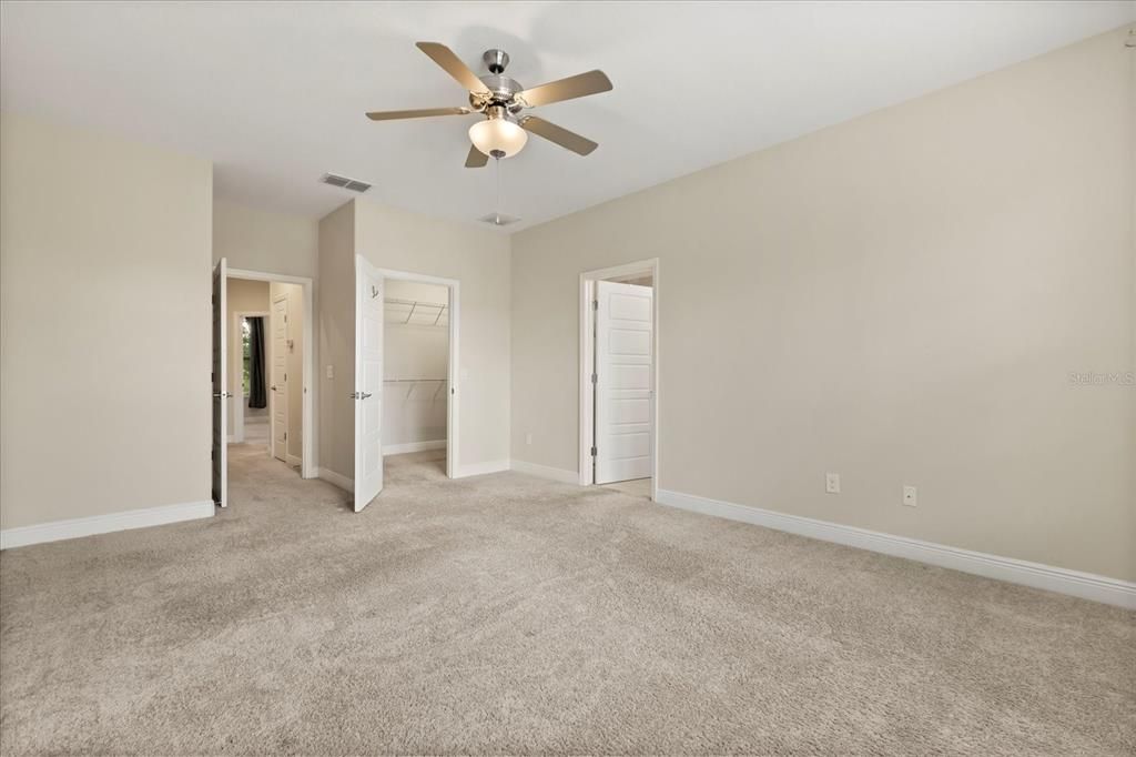 En Venta: $425,000 (3 camas, 3 baños, 2191 Pies cuadrados)