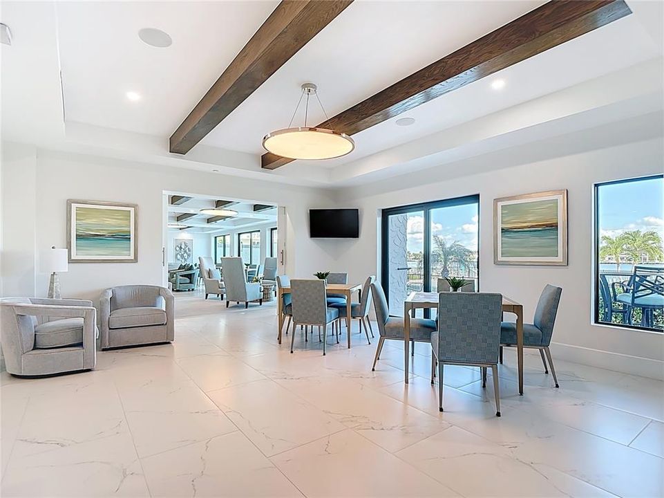 For Sale: $1,099,000 (2 beds, 2 baths, 1405 Square Feet)