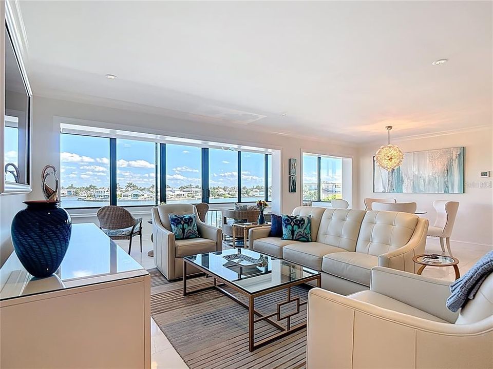 For Sale: $1,099,000 (2 beds, 2 baths, 1405 Square Feet)