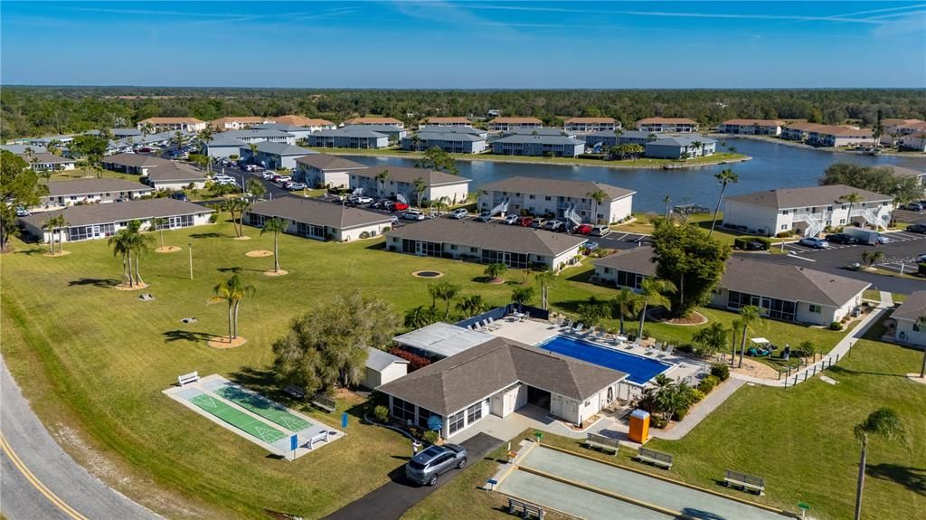 На продажу: $164,000 (2 спален, 2 ванн, 871 Квадратных фут)