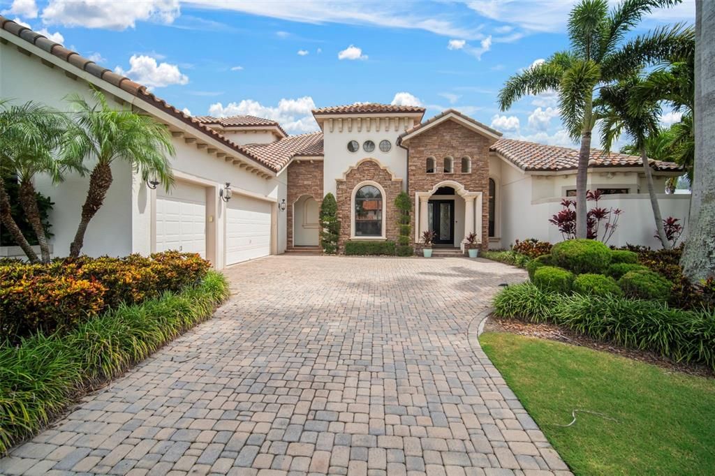 For Sale: $2,180,000 (4 beds, 4 baths, 4095 Square Feet)