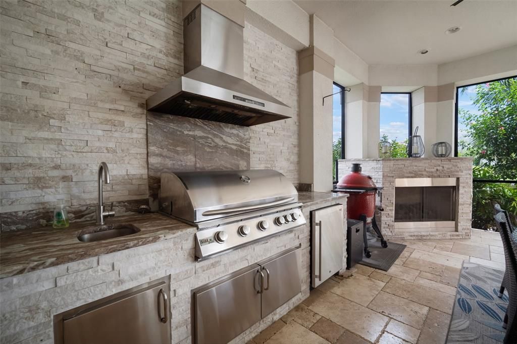 For Sale: $2,180,000 (4 beds, 4 baths, 4095 Square Feet)