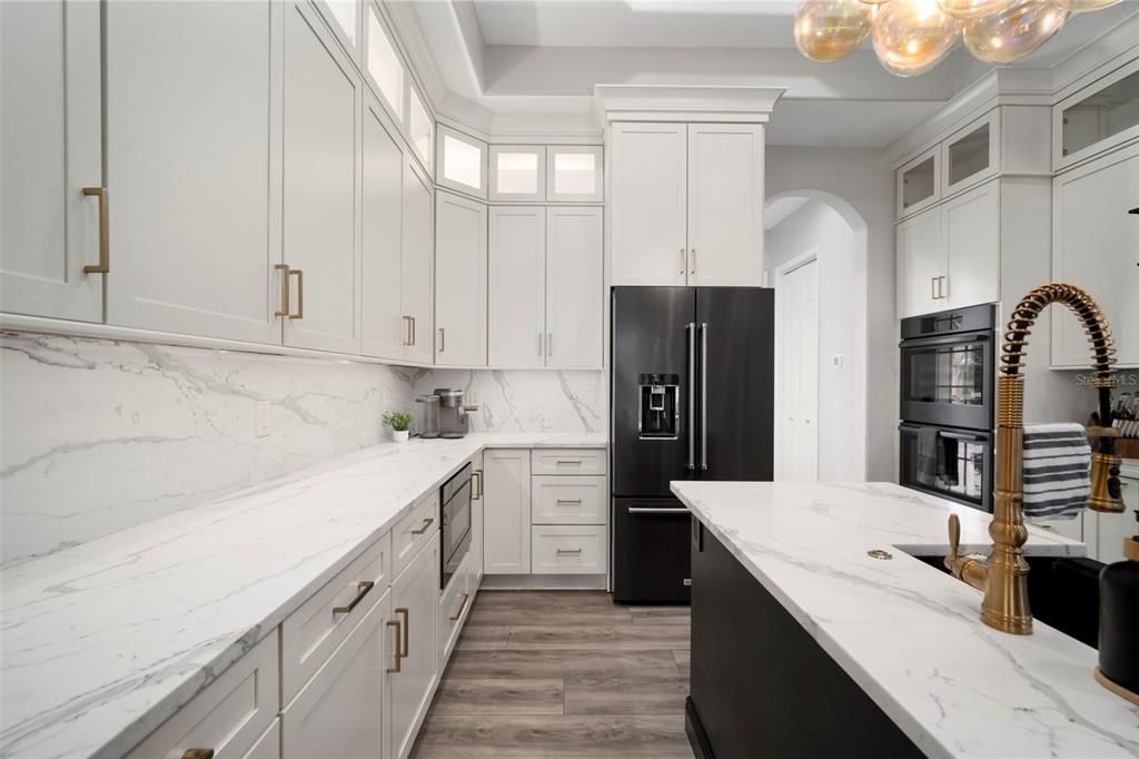 For Sale: $2,180,000 (4 beds, 4 baths, 4095 Square Feet)