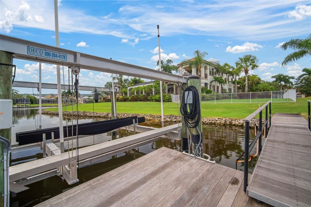 For Sale: $2,180,000 (4 beds, 4 baths, 4095 Square Feet)