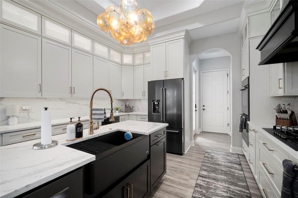 For Sale: $2,180,000 (4 beds, 4 baths, 4095 Square Feet)