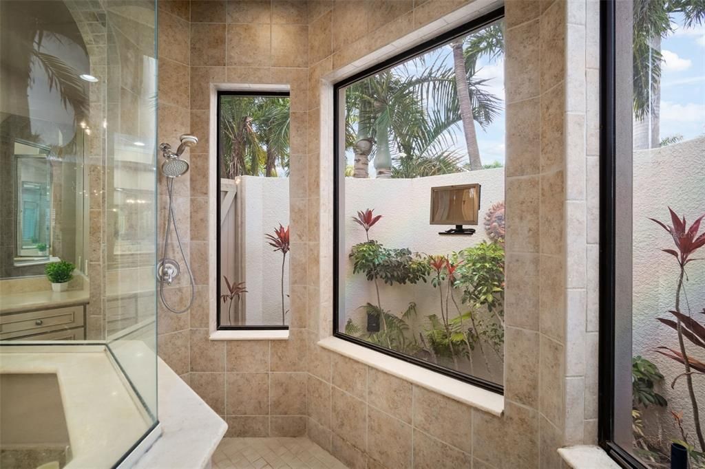 For Sale: $2,180,000 (4 beds, 4 baths, 4095 Square Feet)