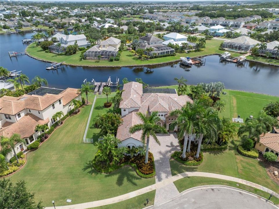 For Sale: $2,180,000 (4 beds, 4 baths, 4095 Square Feet)