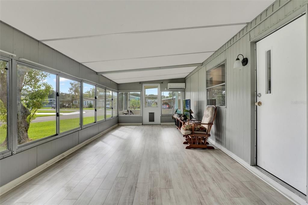 На продажу: $120,000 (2 спален, 1 ванн, 1260 Квадратных фут)