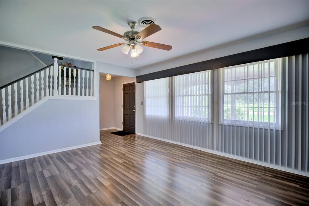 For Sale: $307,000 (4 beds, 2 baths, 1794 Square Feet)