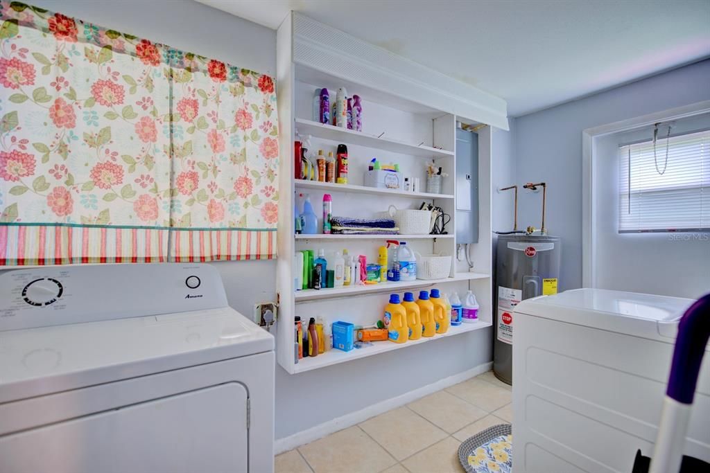 For Sale: $307,000 (4 beds, 2 baths, 1794 Square Feet)