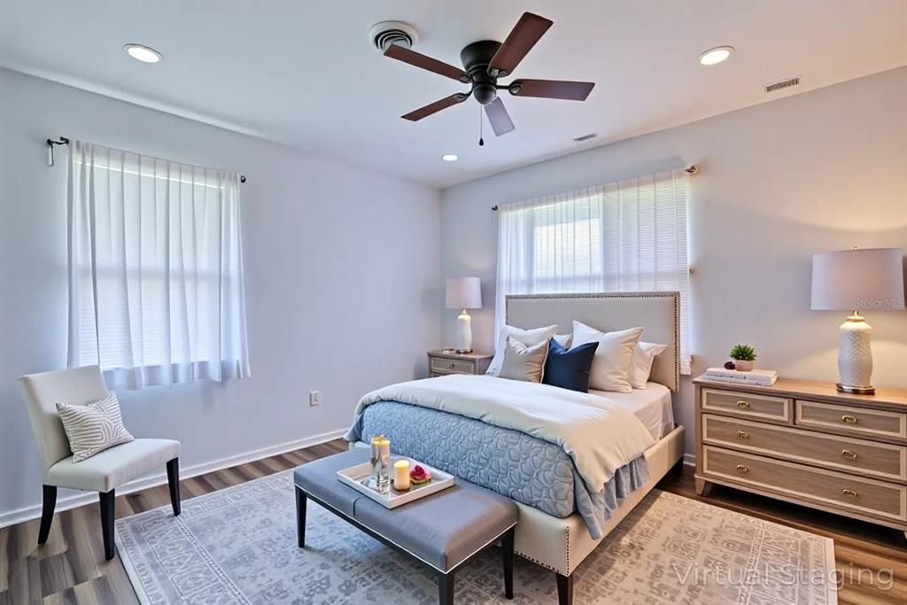 For Sale: $307,000 (4 beds, 2 baths, 1794 Square Feet)