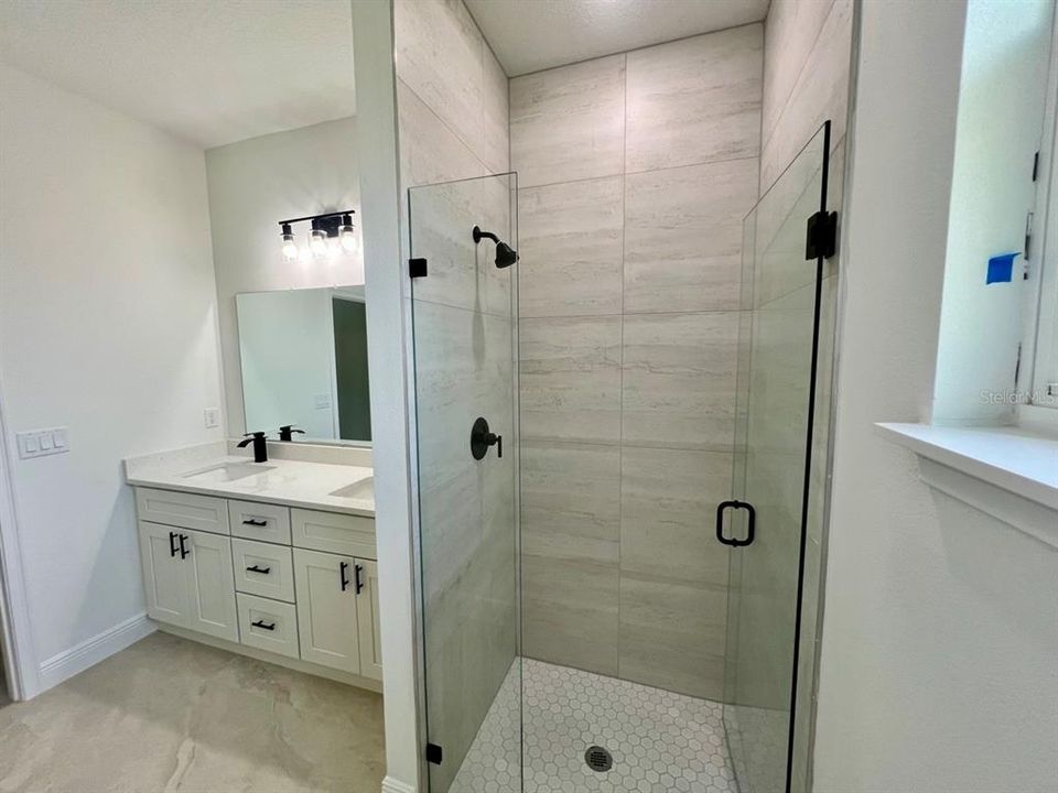 В аренду: $1,800 (4 спален, 2 ванн, 1548 Квадратных фут)