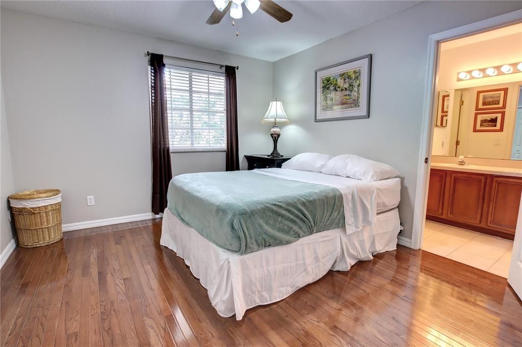 Active With Contract: $885,900 (5 beds, 3 baths, 3517 Square Feet)