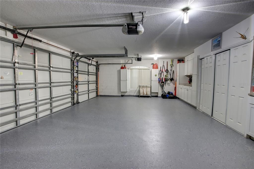 Active With Contract: $885,900 (5 beds, 3 baths, 3517 Square Feet)