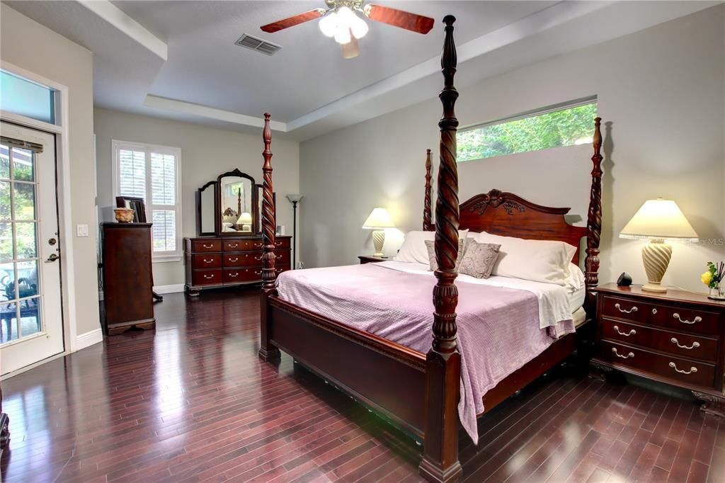 Active With Contract: $885,900 (5 beds, 3 baths, 3517 Square Feet)