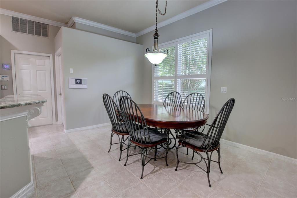 Active With Contract: $885,900 (5 beds, 3 baths, 3517 Square Feet)