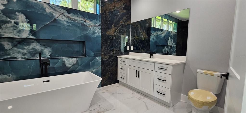 待售: $599,000 (4 贝兹, 2 浴室, 2660 平方英尺)