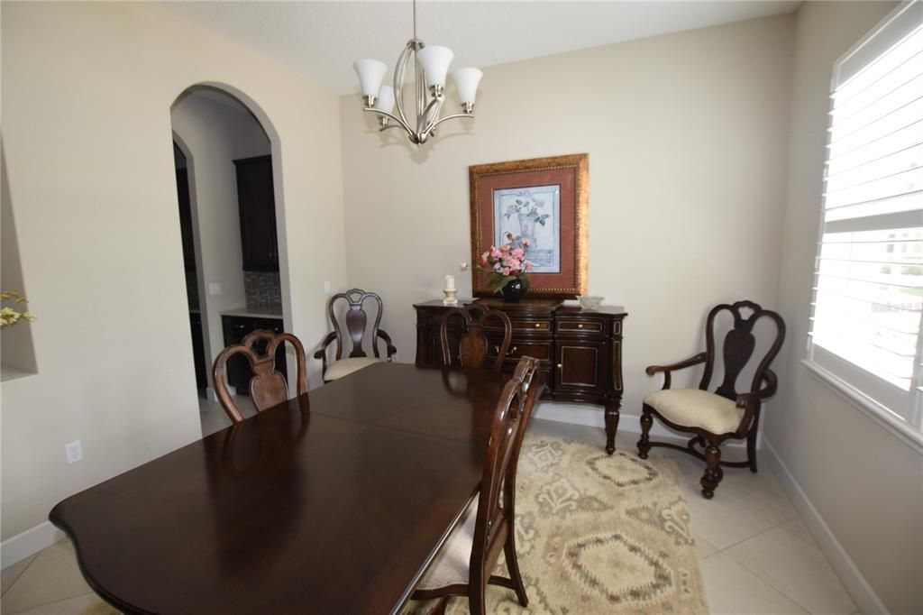 出租: $2,450 (3 贝兹, 2 浴室, 2005 平方英尺)