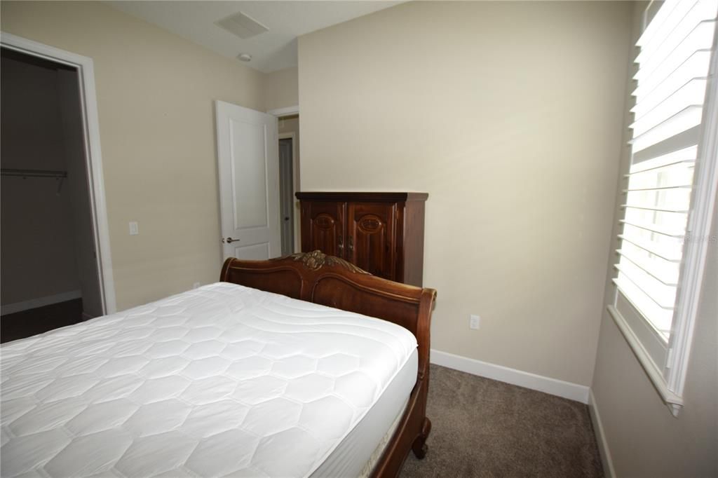 出租: $2,450 (3 贝兹, 2 浴室, 2005 平方英尺)