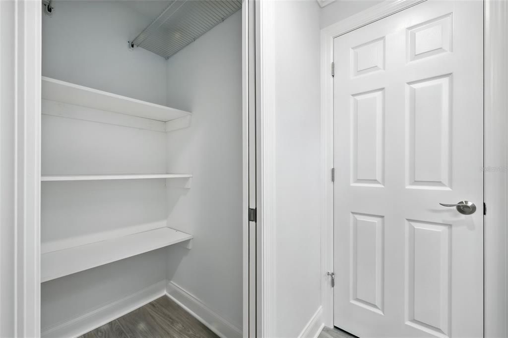 En Venta: $599,900 (2 camas, 2 baños, 1400 Pies cuadrados)