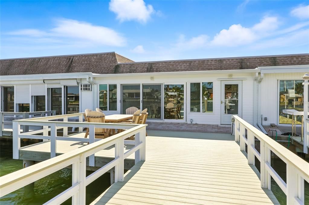 En Venta: $599,900 (2 camas, 2 baños, 1400 Pies cuadrados)