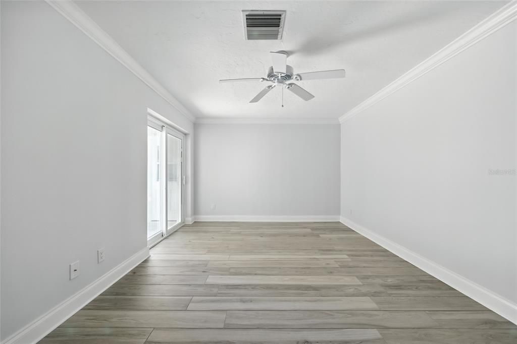 En Venta: $599,900 (2 camas, 2 baños, 1400 Pies cuadrados)