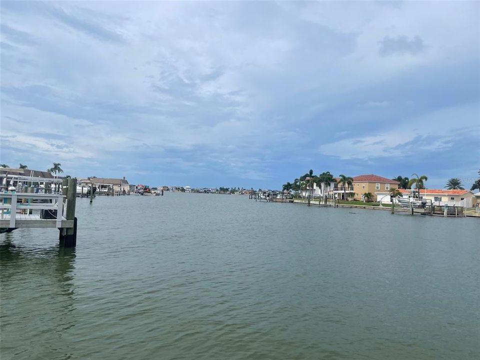 En Venta: $599,900 (2 camas, 2 baños, 1400 Pies cuadrados)