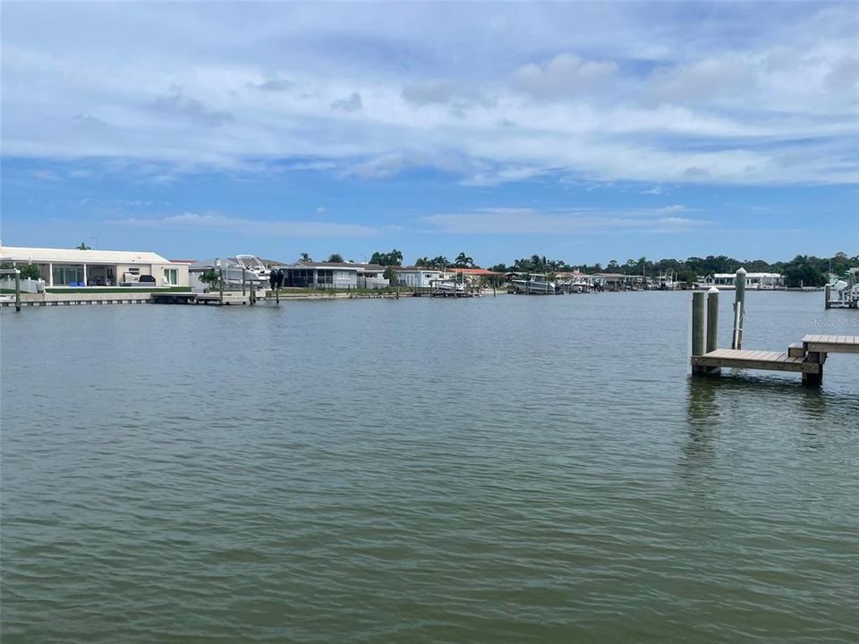 En Venta: $599,900 (2 camas, 2 baños, 1400 Pies cuadrados)