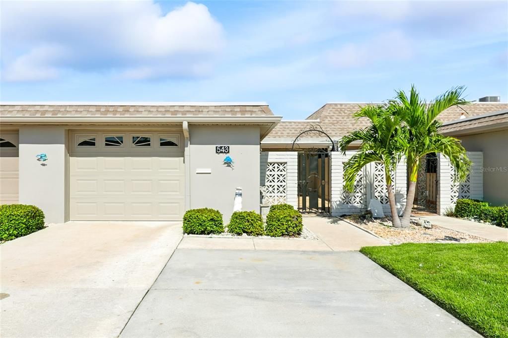 En Venta: $599,900 (2 camas, 2 baños, 1400 Pies cuadrados)