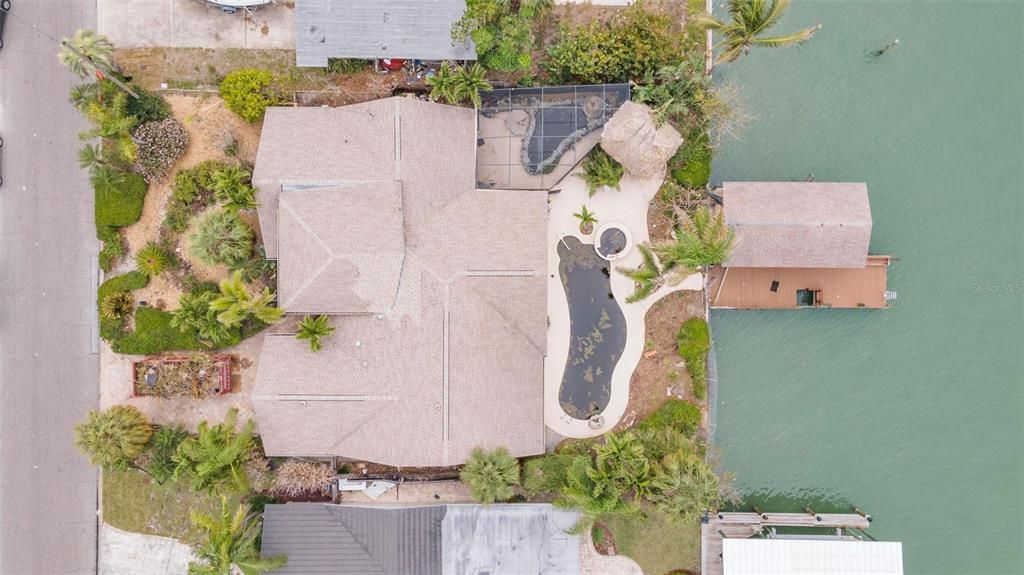 Active With Contract: $1,700,000 (3 beds, 2 baths, 2364 Square Feet)