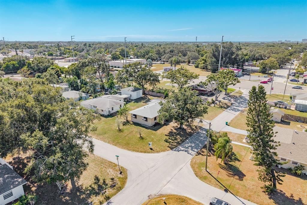 Под контрактом: $275,000 (3 спален, 2 ванн, 1035 Квадратных фут)