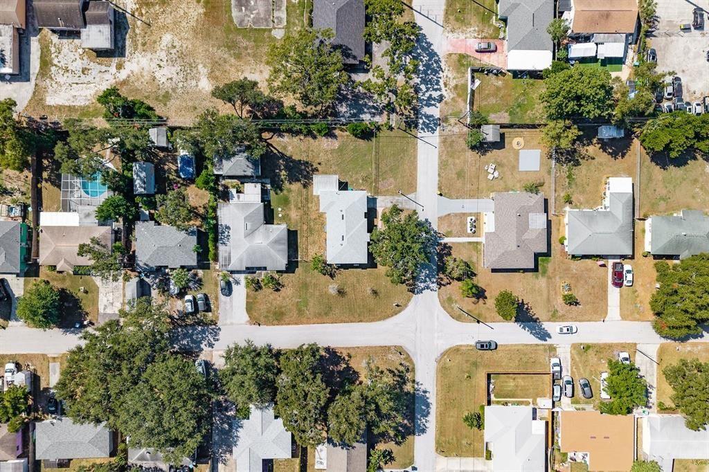 Под контрактом: $275,000 (3 спален, 2 ванн, 1035 Квадратных фут)