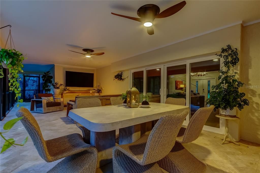 Active With Contract: $915,000 (4 beds, 3 baths, 2447 Square Feet)