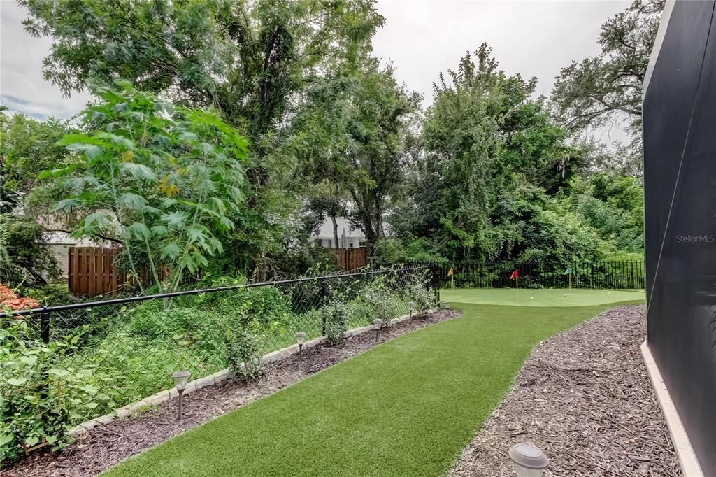 Active With Contract: $915,000 (4 beds, 3 baths, 2447 Square Feet)