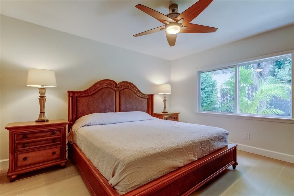 Active With Contract: $915,000 (4 beds, 3 baths, 2447 Square Feet)