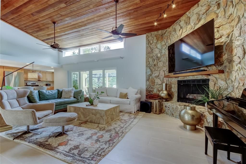 Active With Contract: $915,000 (4 beds, 3 baths, 2447 Square Feet)