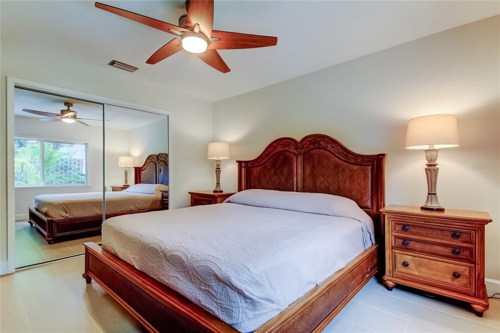 Active With Contract: $915,000 (4 beds, 3 baths, 2447 Square Feet)