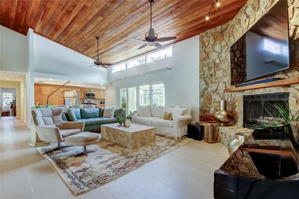 Active With Contract: $915,000 (4 beds, 3 baths, 2447 Square Feet)