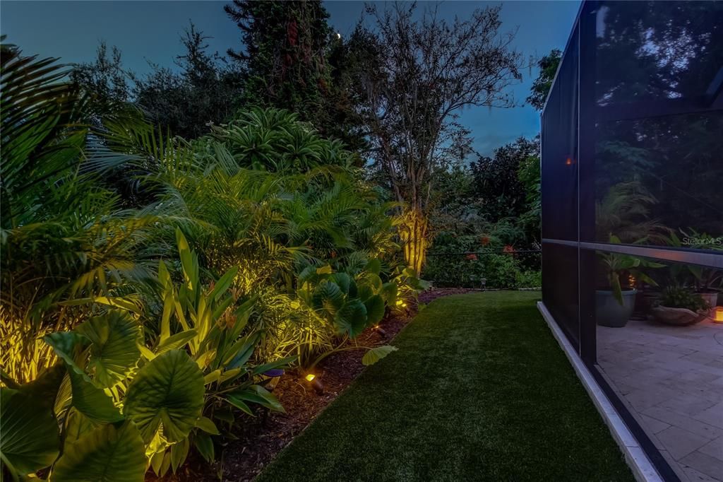 Active With Contract: $915,000 (4 beds, 3 baths, 2447 Square Feet)