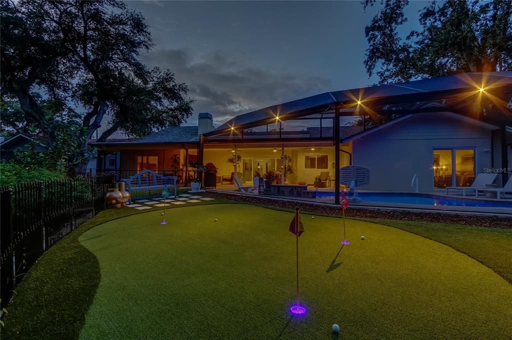 Active With Contract: $915,000 (4 beds, 3 baths, 2447 Square Feet)