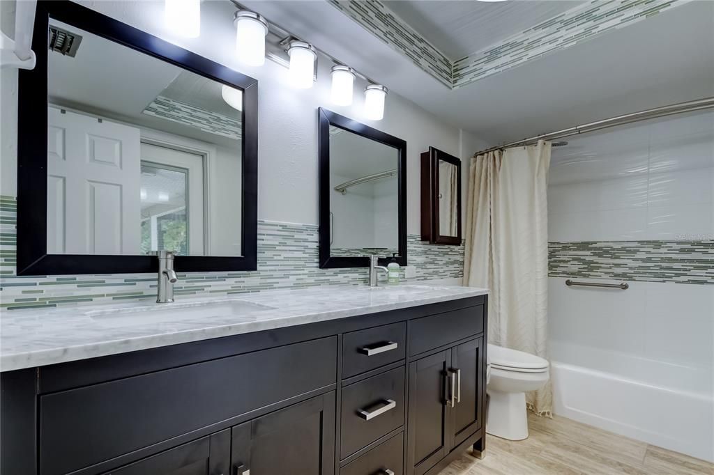 Active With Contract: $915,000 (4 beds, 3 baths, 2447 Square Feet)