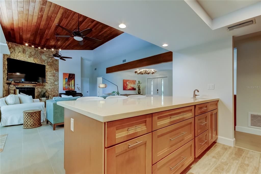 Active With Contract: $915,000 (4 beds, 3 baths, 2447 Square Feet)