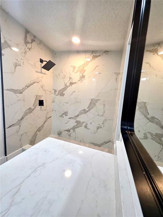 En Venta: $215,000 (2 camas, 2 baños, 1352 Pies cuadrados)