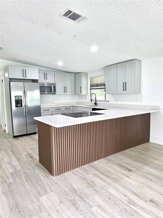 En Venta: $215,000 (2 camas, 2 baños, 1352 Pies cuadrados)