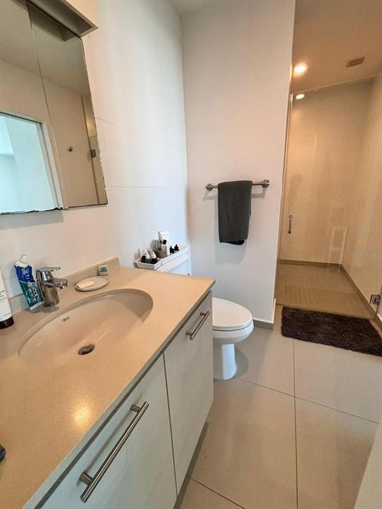 En Venta: $499,000 (1 camas, 1 baños, 719.88 Pies cuadrados)