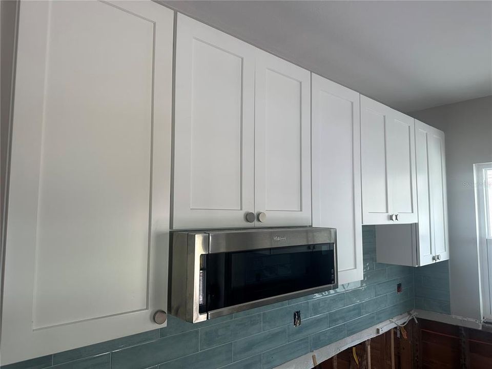 Active With Contract: $299,000 (3 beds, 2 baths, 1507 Square Feet)