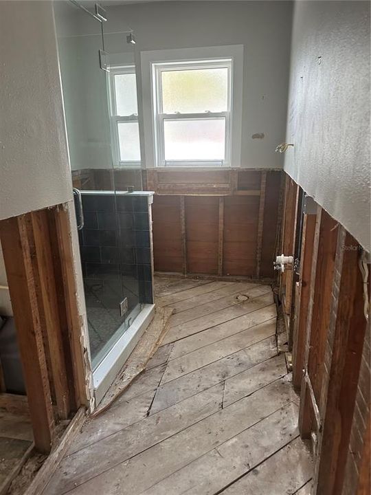 Active With Contract: $299,000 (3 beds, 2 baths, 1507 Square Feet)